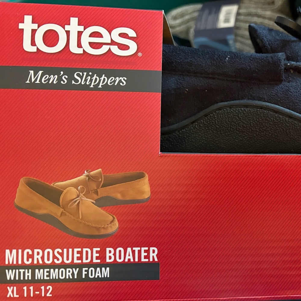 totes Men's Black Slip-On slippers
